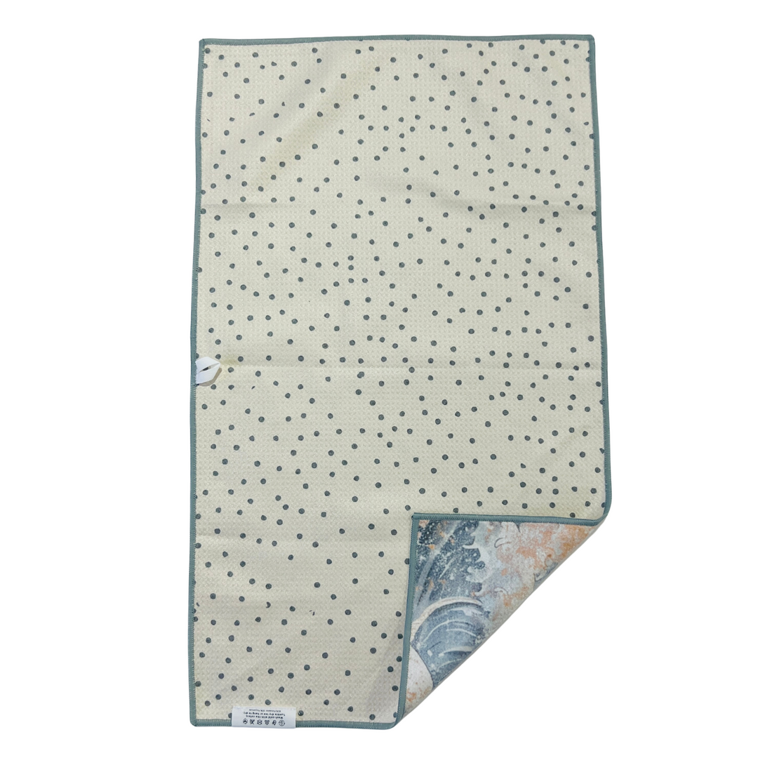 The Wave | Waffle Weave Microfiber Towels Kitchen & Bath Hand Towels Reversible Hand Towel | Towel Collective | Cody, WY