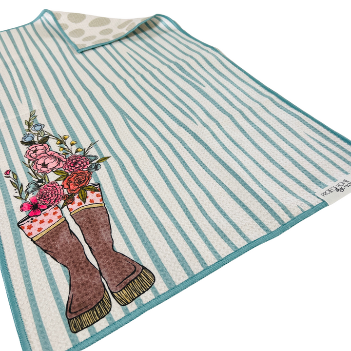 AK Life | Waffle Weave Microfiber Towels Kitchen & Bath Hand Towels Reversible Hand Towel | Towel Collective | Cody, WY