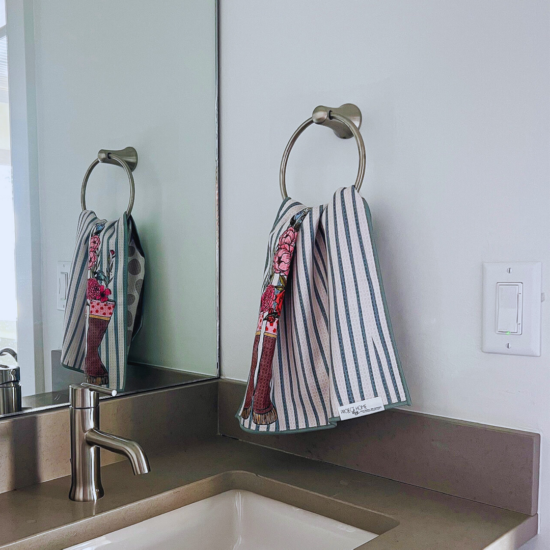 AK Life | Waffle Weave Microfiber Towels Kitchen & Bath Hand Towels Reversible Hand Towel | Towel Collective | Cody, WY