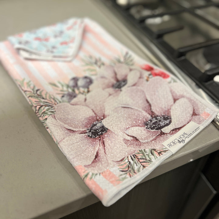 Winterberry | Waffle Weave Microfiber Towels Kitchen & Bath Hand Towels Reversible Hand Towel | Towel Collective | Cody, WY